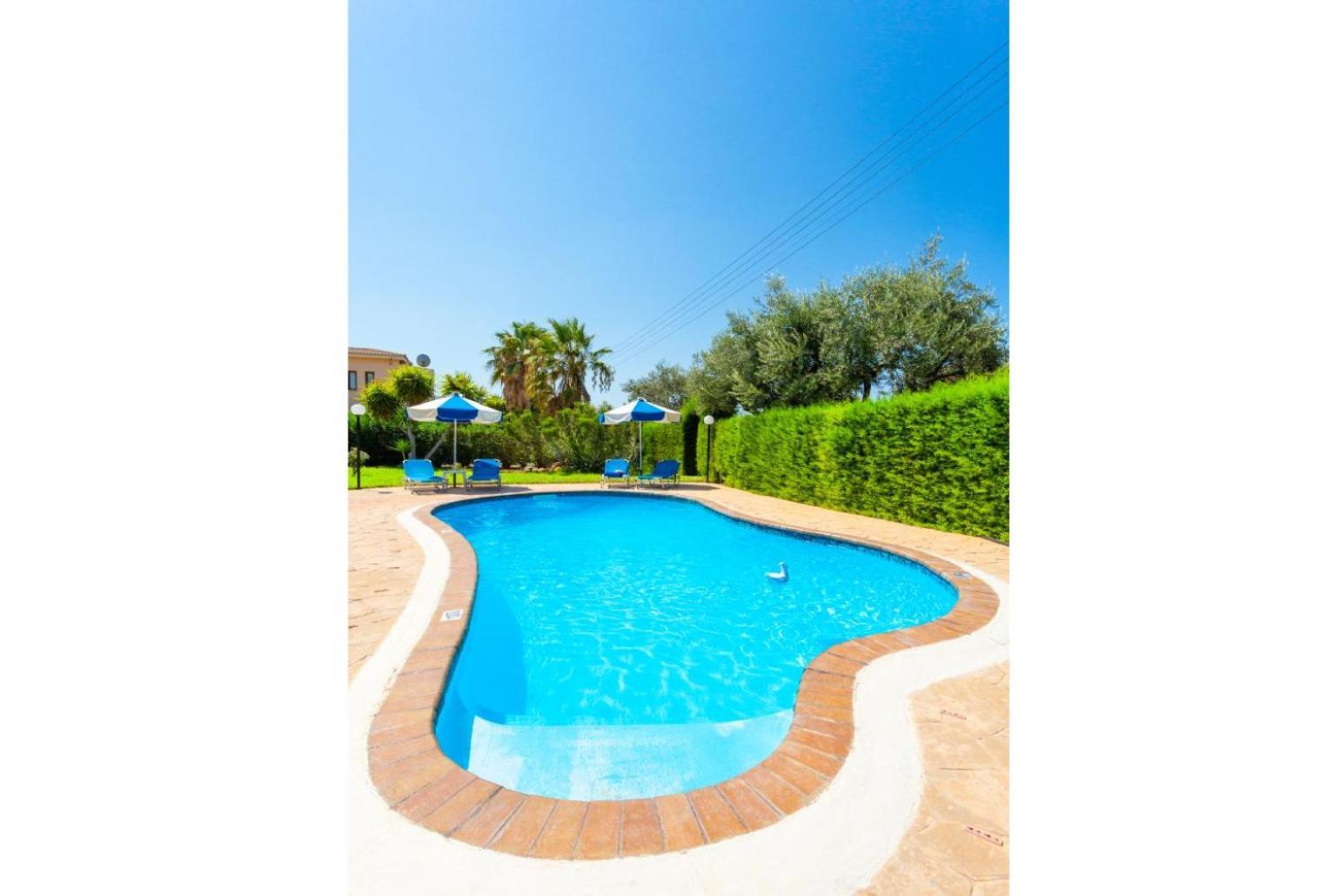 Villa Halima Fostira Polis Exterior photo