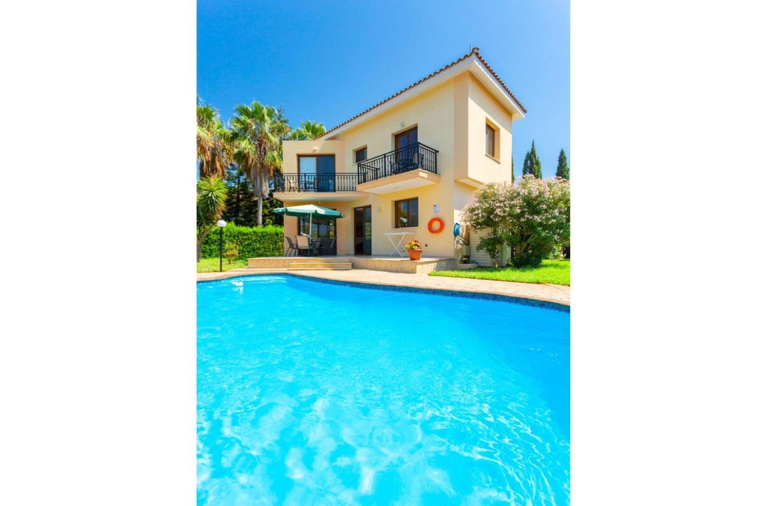 Villa Halima Fostira Polis Exterior photo