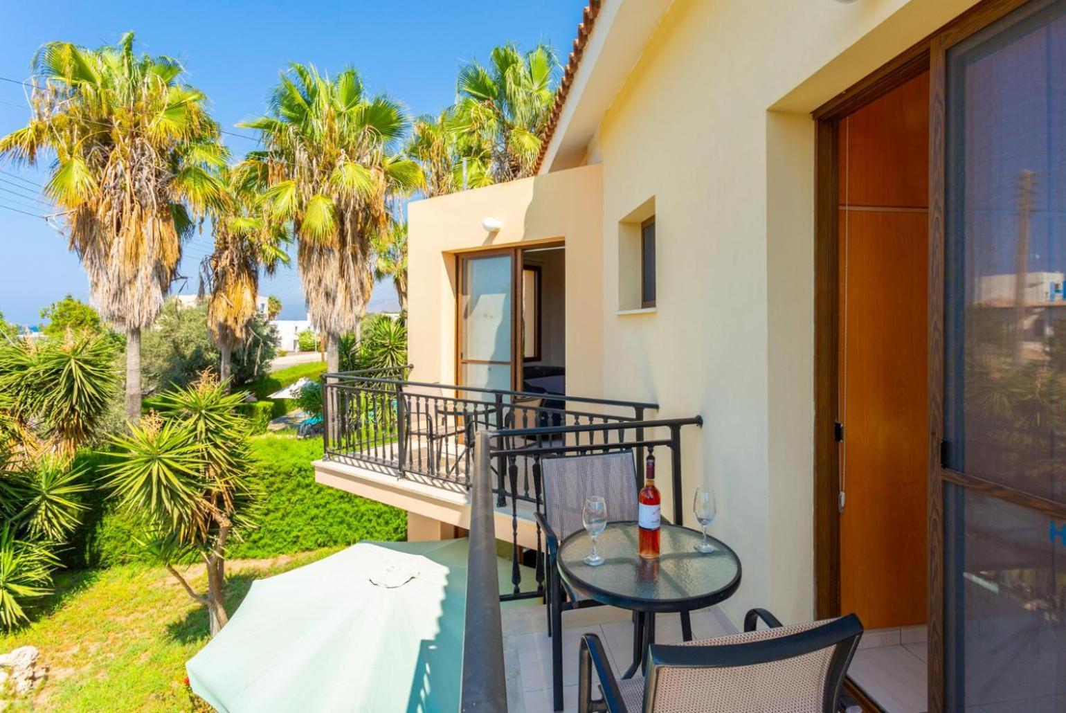 Villa Halima Fostira Polis Exterior photo
